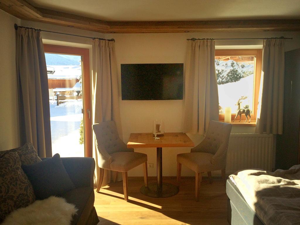 Am Wilden Kaiser Landhausstudios Ellmau Buitenkant foto