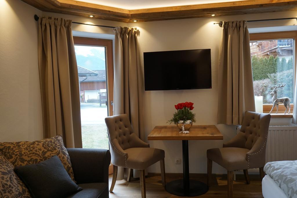 Am Wilden Kaiser Landhausstudios Ellmau Buitenkant foto